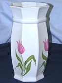 Kép Masnis váza, tulipán dekorral mályva színben 